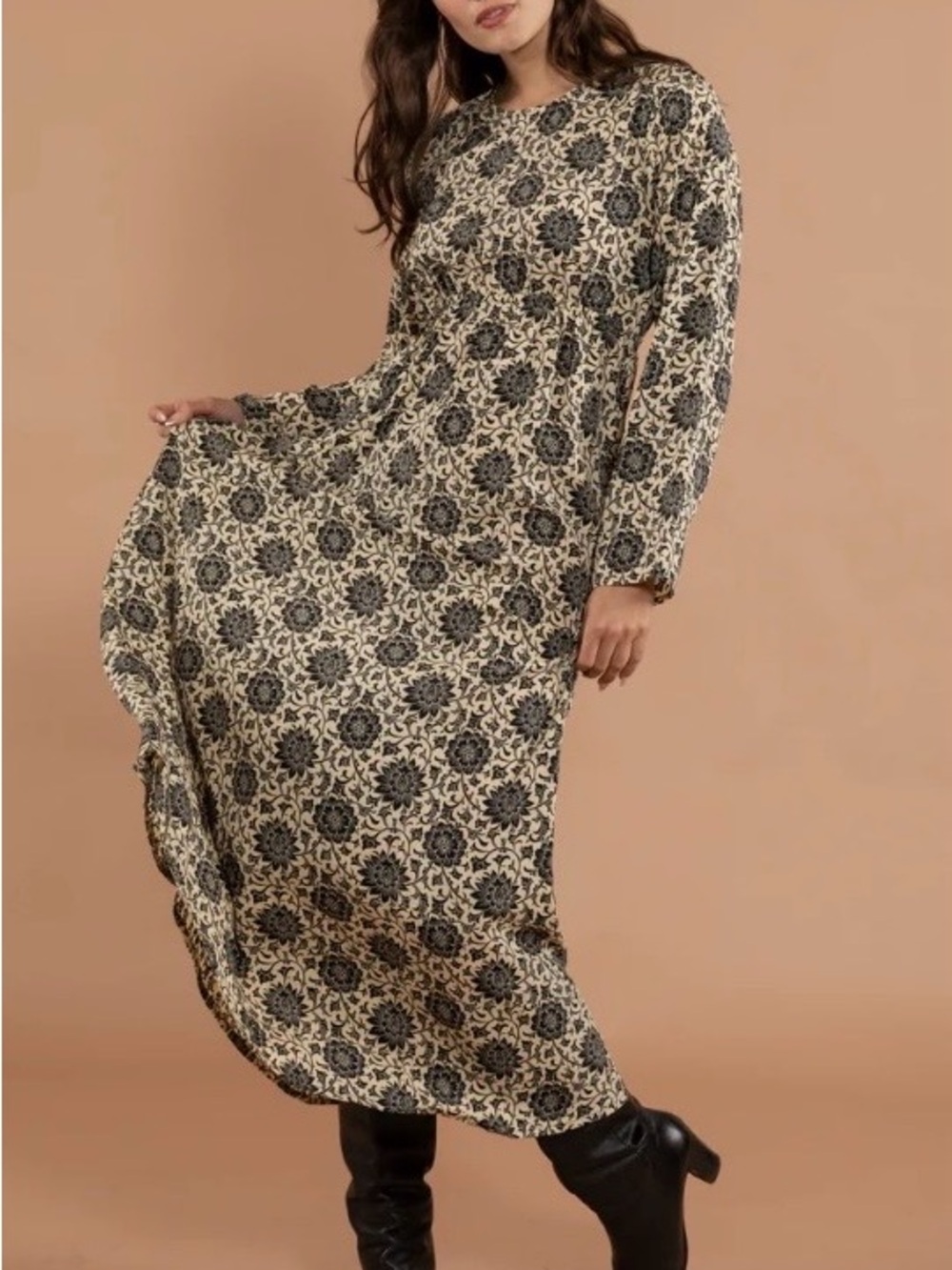 RAGA Satya Maxi Dress Long Floral Print Maxi Dress in Cream and Black
